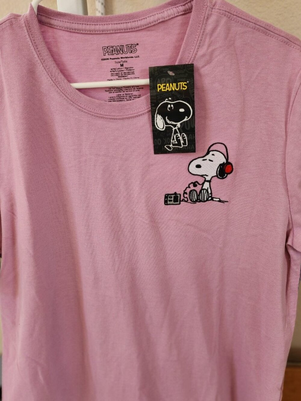 Peanuts Snoopy Boom Box Music Men's Small Graphics Front & Back New with Tags